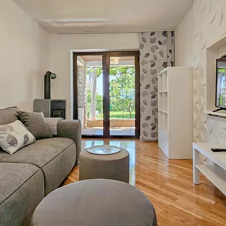 Milena Two * Новиград