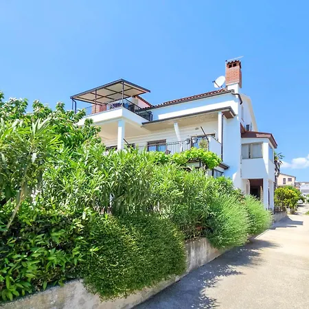 Milena Two Apartment Novigrad Istria